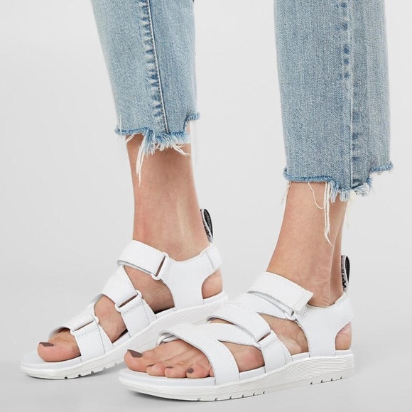 dr martens redfin sandals